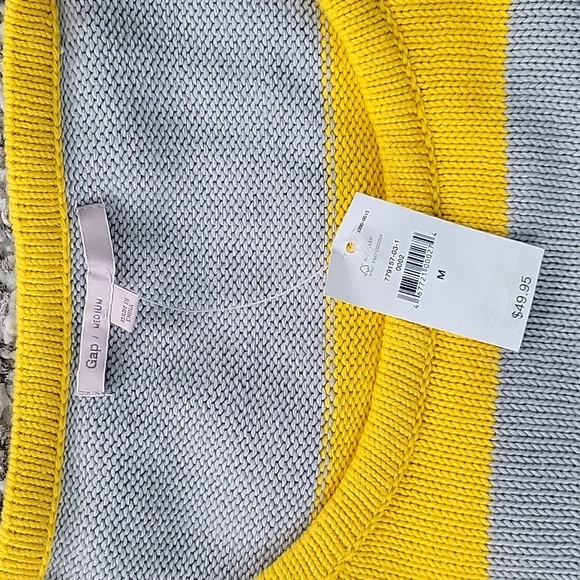 NWT Women's M Gap Stripe Sweater - Picture 2 of 3